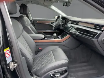 AUDI A8 L 60 TFSI e QU MATRIX NAV HuD B&O TV AIR PANO