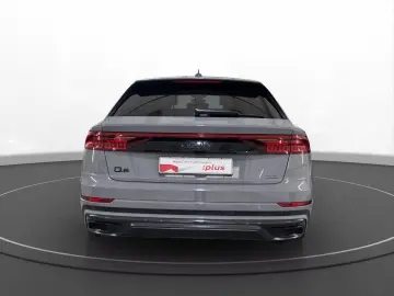 AUDI Q8 50 TDI quattro S line competition     AHK