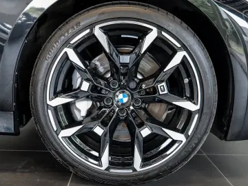 BMW 330i xDrive M Sport LC Prof. HiFi ACC RFK LED PD