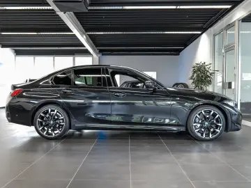 BMW 330i xDrive M Sport LC Prof. HiFi ACC RFK LED PD