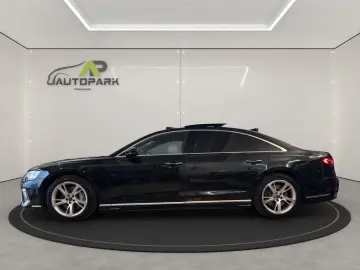 AUDI A8 55 TFSI Lang qu PANO H-UP VIRTUAL MATRIX B&O