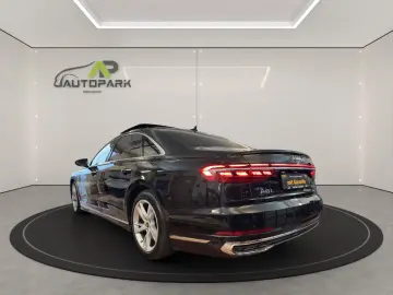 AUDI A8 55 TFSI Lang qu PANO H-UP VIRTUAL MATRIX B&O