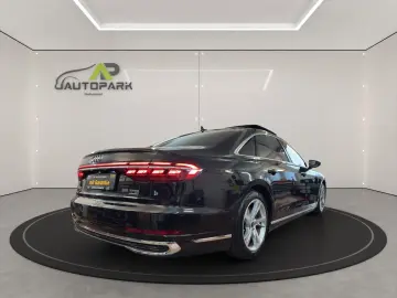 AUDI A8 55 TFSI Lang qu PANO H-UP VIRTUAL MATRIX B&O