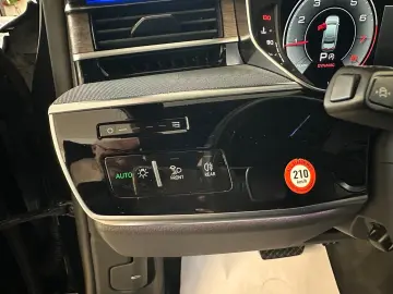 AUDI A8 55 TFSI Lang qu PANO H-UP VIRTUAL MATRIX B&O