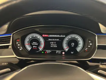 AUDI A8 55 TFSI Lang qu PANO H-UP VIRTUAL MATRIX B&O