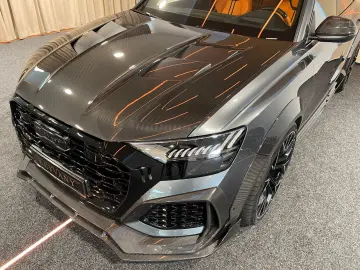 AUDI RSQ8 KEYVANY CARBON KERAMK B&O STAN.HZ DYNMK.PLS