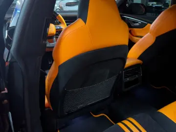 AUDI RSQ8 KEYVANY CARBON KERAMK B&O STAN.HZ DYNMK.PLS