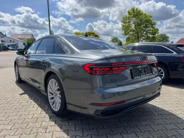 AUDI A8 55TFSI L quatt. S-line HD-Matrix B&O