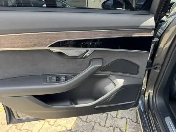 AUDI A8 55TFSI L quatt. S-line HD-Matrix B&O