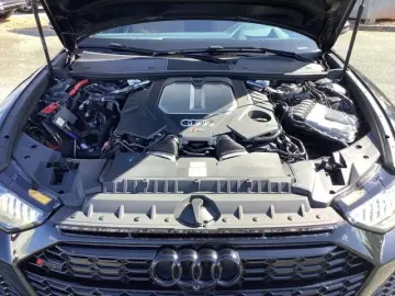 AUDI RS 6 Avant 4.0TFSI quattro Matrix LED Scheinwerf