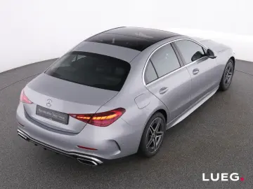 MERCEDES-BENZ C 300 d AMG Pano Burm DLight Distr HUD…