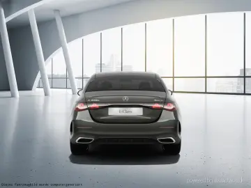 MERCEDES-BENZ E 400 e 4M AMG Pano DISTRONIC 360 DIGI…