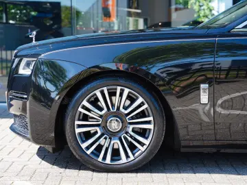 ROLLS ROYCE Ghost 6.75 V12 Leder Hermes Starlight COC