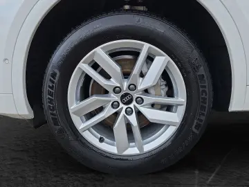 AUDI Q5 40 TDI S tronic quattro S line NaviPlus Matri