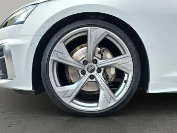 AUDI A5 40 TDI qua S-Line STANDHZ B&O AHK PANO 360 MA