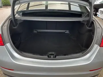 MERCEDES-BENZ C 220 d Avantgarde HUD Kamera KeyLess LED Navi