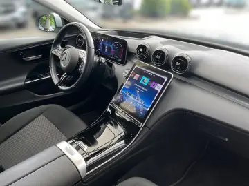 MERCEDES-BENZ C 220 d Avantgarde HUD Kamera KeyLess LED Navi