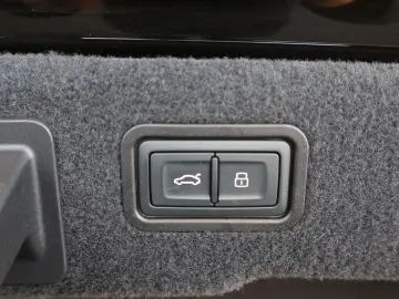 AUDI S8 4.0 TFSI qu. LUFT B&O HUD SOFT MATRIX PANO
