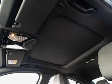 BMW 320i Limousine M-Sport GSD Navi ParkAss S-Glas