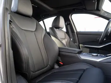 BMW 320i Limousine M-Sport GSD Navi ParkAss S-Glas