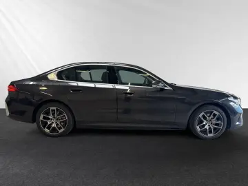 BMW 530e Inkl. € 1.190 Zubehörbonus  Head-Up PA  Sit