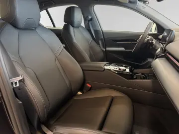 BMW 530e Inkl. € 1.190 Zubehörbonus  Head-Up PA  Sit