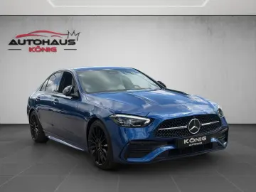 MERCEDES-BENZ C 200 4Matic AMG-Line Night Kam Ambiente