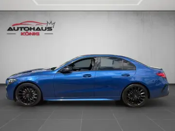 MERCEDES-BENZ C 200 4Matic AMG-Line Night Kam Ambiente