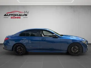 MERCEDES-BENZ C 200 4Matic AMG-Line Night Kam Ambiente