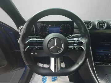 MERCEDES-BENZ C 200 4Matic AMG-Line Night Kam Ambiente