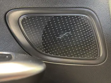 MERCEDES-BENZ C 300 e AVANTGARDE VERK.ASS DIGITAL LI…