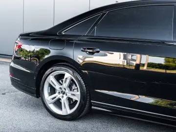AUDI A8 50 TDI L quattro S-LINE PANORAMA FOND TV