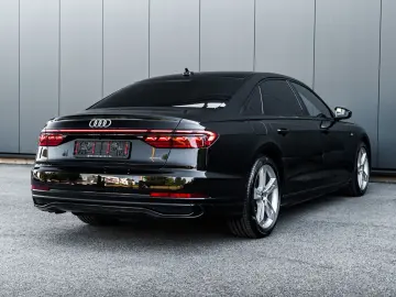 AUDI A8 50 TDI L quattro S-LINE PANORAMA FOND TV