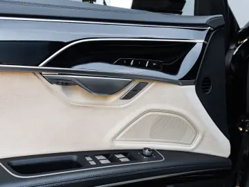 AUDI A8 50 TDI L quattro S-LINE PANORAMA FOND TV