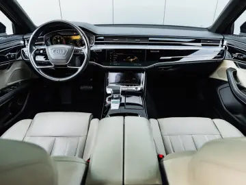 AUDI A8 50 TDI L quattro S-LINE PANORAMA FOND TV