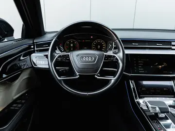 AUDI A8 50 TDI L quattro S-LINE PANORAMA FOND TV