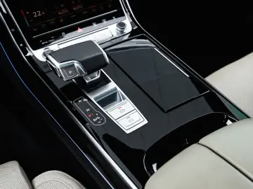 AUDI A8 50 TDI L quattro S-LINE PANORAMA FOND TV