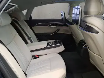 AUDI A8 L TFSI E 60 UPE 161.302 €