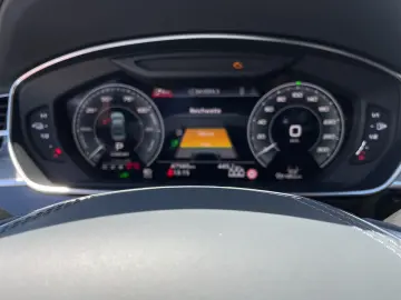 AUDI A8 60 TFSI e quattro Matrix B&O Pano 360 HuD