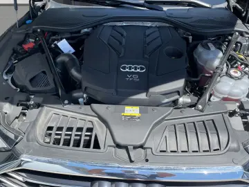 AUDI A8 60 TFSI e quattro Matrix B&O Pano 360 HuD