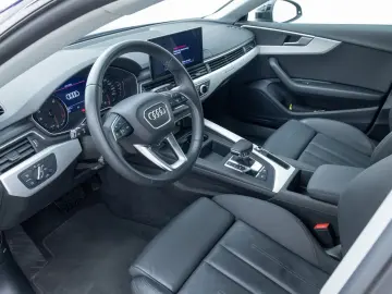 AUDI A5 Sportback 40 TFSI S-TRO QUA LED NAVI RFK SHZ