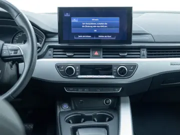 AUDI A5 Sportback 40 TFSI S-TRO QUA LED NAVI RFK SHZ
