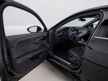 AUDI A8 Lang 50 TDI TIP-TRO MATRIX PANO RSE ACC STHZG