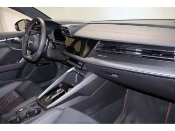 AUDI S3 Limousine 2.0 TFSI quattro SONOS Pano RFK