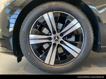 MERCEDES-BENZ C 180 Avantgarde STHZ Kamera Burmester…
