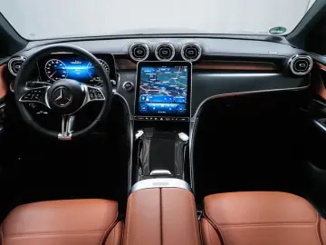 MERCEDES-BENZ GLC 300 e 4M Coupé Avantgarde Pano Bur…