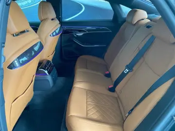 AUDI A8 50 TDI quattro S line PANO HUD STHZG AHK 360