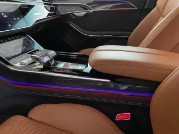 AUDI A8 50 TDI quattro S line PANO HUD STHZG AHK 360
