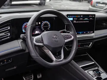 VW Tiguan 2.0 TSI DSG R-Line  Navi  Panoramadach  H