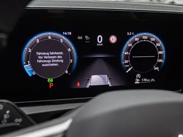 VW Tiguan 2.0 TSI DSG R-Line  Navi  Panoramadach  H